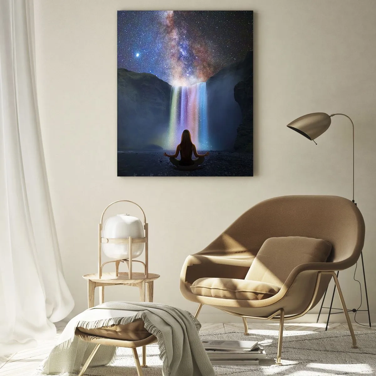 Quadro su vetro - Meditazione davanti a una cascata tra le stelle - 70x100cm - Armonia assoluta - Decorazione murale moderna per soggiorno e camera da letto ARTTOR