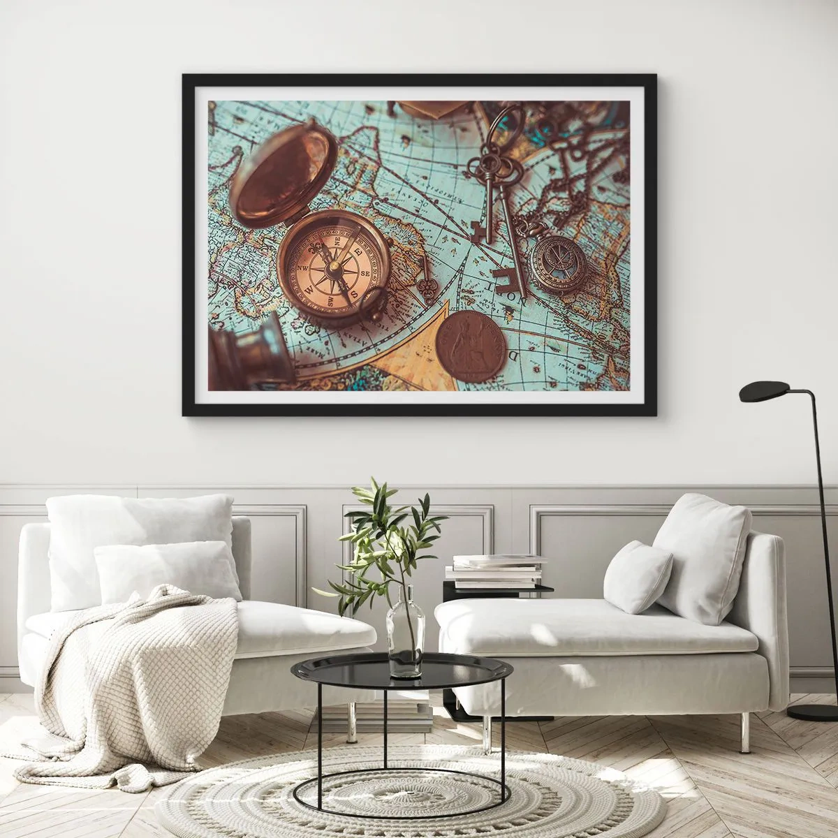 Poster in cornice nera - Composizione con bussola, chiavi e una vecchia mappa in stile retrò - 100x70cm - Per il cercatore di avventure - Decorazione murale moderna per soggiorno e camera da letto ARTTOR
