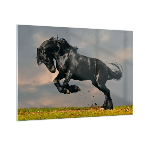 Quadro su vetro - Un cavallo scuro in un salto dinamico contro un cielo nuvoloso - 100x70cm - Libero e bello - Decorazione murale moderna per soggiorno e camera da letto ARTTOR