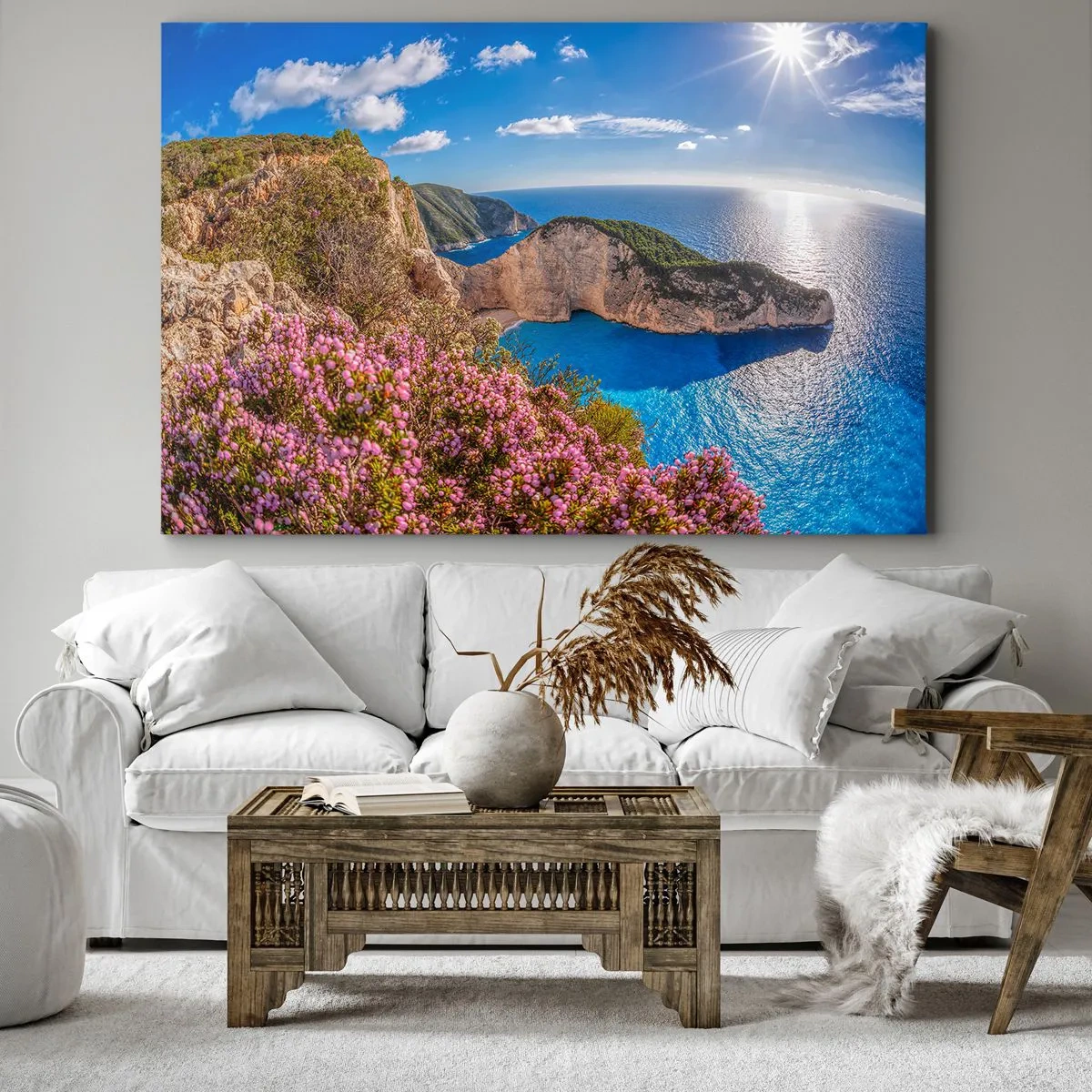 Quadro su tela - Stampe su Tela - Una scogliera con fiori, un mare turchese e un soleggiato paesaggio greco - 100x70cm - Le mie grosse vacanze greche - Decorazione murale moderna per soggiorno e camera da letto ARTTOR