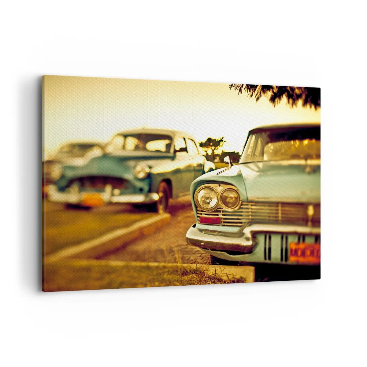 Quadro su tela - Stampe su Tela - Auto d'epoca nella calda luce del tramonto - 100x70cm - Aspettiamo, vediamo - Decorazione murale moderna per soggiorno e camera da letto ARTTOR