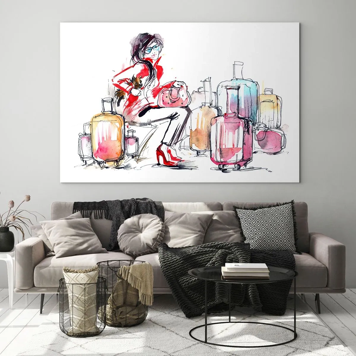 Quadro su vetro - Una donna con un cappotto rosso circondata da valigie in stile schizzato. - 100x70cm - Sediamoci prima del viaggio - Decorazione murale moderna per soggiorno e camera da letto ARTTOR
