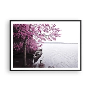 Poster in cornice nera - Una barca sulla riva di un lago tra alberi rosa - 100x70cm - Nel silenzio rosa - Decorazione murale moderna per soggiorno e camera da letto ARTTOR