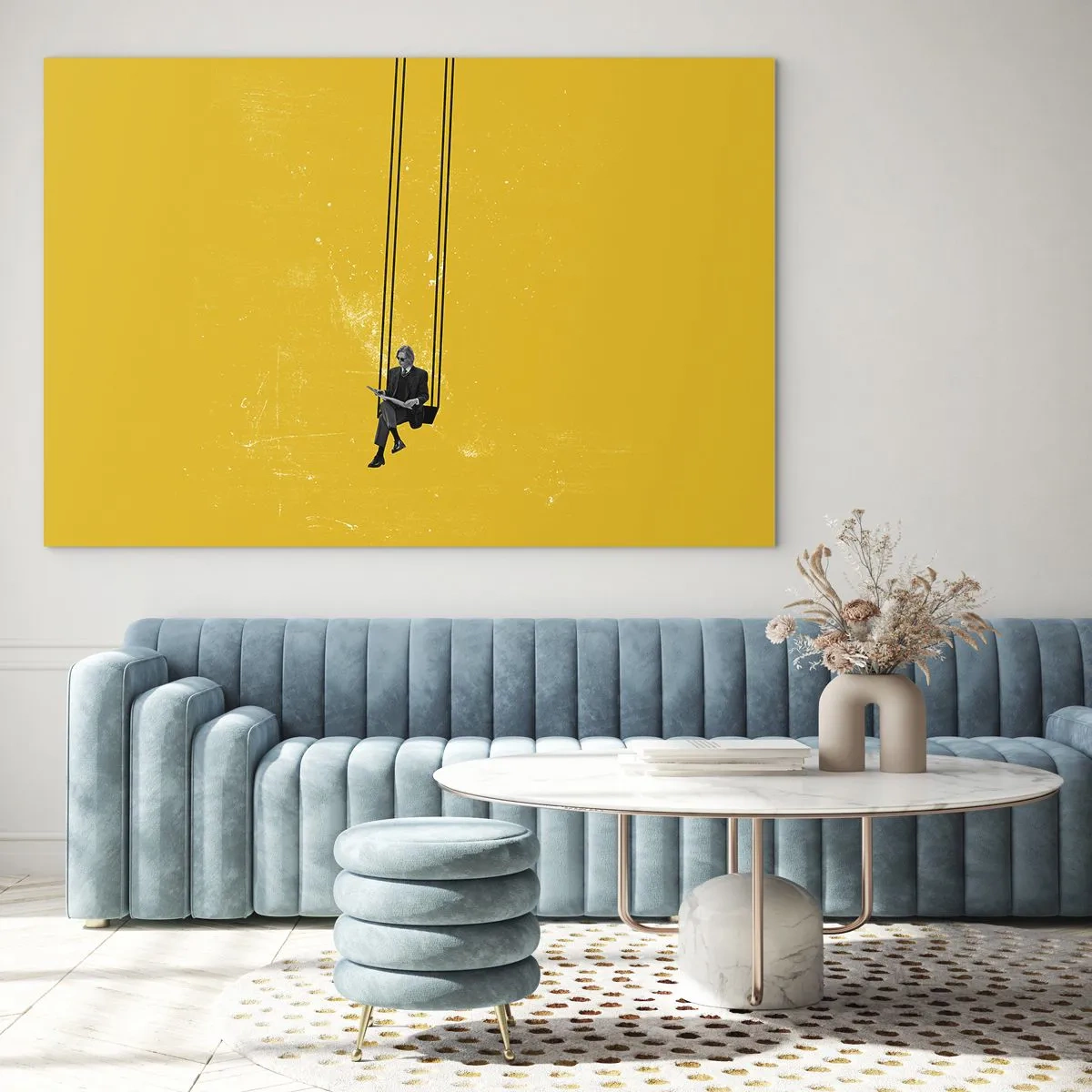 Quadro su vetro - Una figura su un'altalena appesa su uno sfondo giallo - 70x50cm - Un giorno come tanti - Decorazione murale moderna per soggiorno e camera da letto ARTTOR