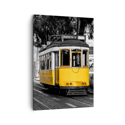 Quadro su tela - Stampe su Tela - Un tram giallo sullo sfondo di una strada bianca e nera - 50x70cm - Con il fado in sottofondo - Decorazione murale moderna per soggiorno e camera da letto ARTTOR