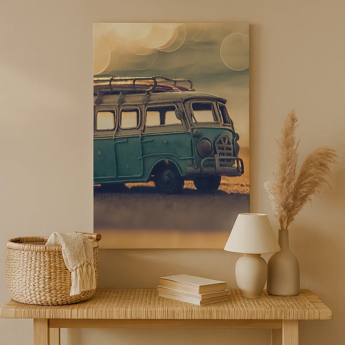 Quadro su tela - Stampe su Tela - Autobus retrò contro la luce sfocata - 50x70cm - La fine degli idoli: denaro e lavoro - Decorazione murale moderna per soggiorno e camera da letto ARTTOR
