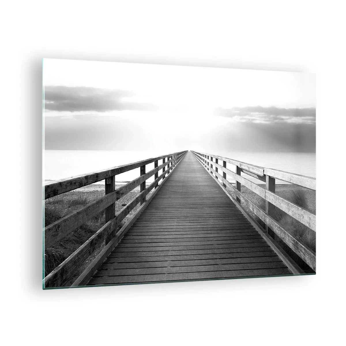 Quadro su vetro - Un ponte di legno che conduce verso l'orizzonte in bianco e nero - 70x50cm - Sempre più lontano - Decorazione murale moderna per soggiorno e camera da letto ARTTOR