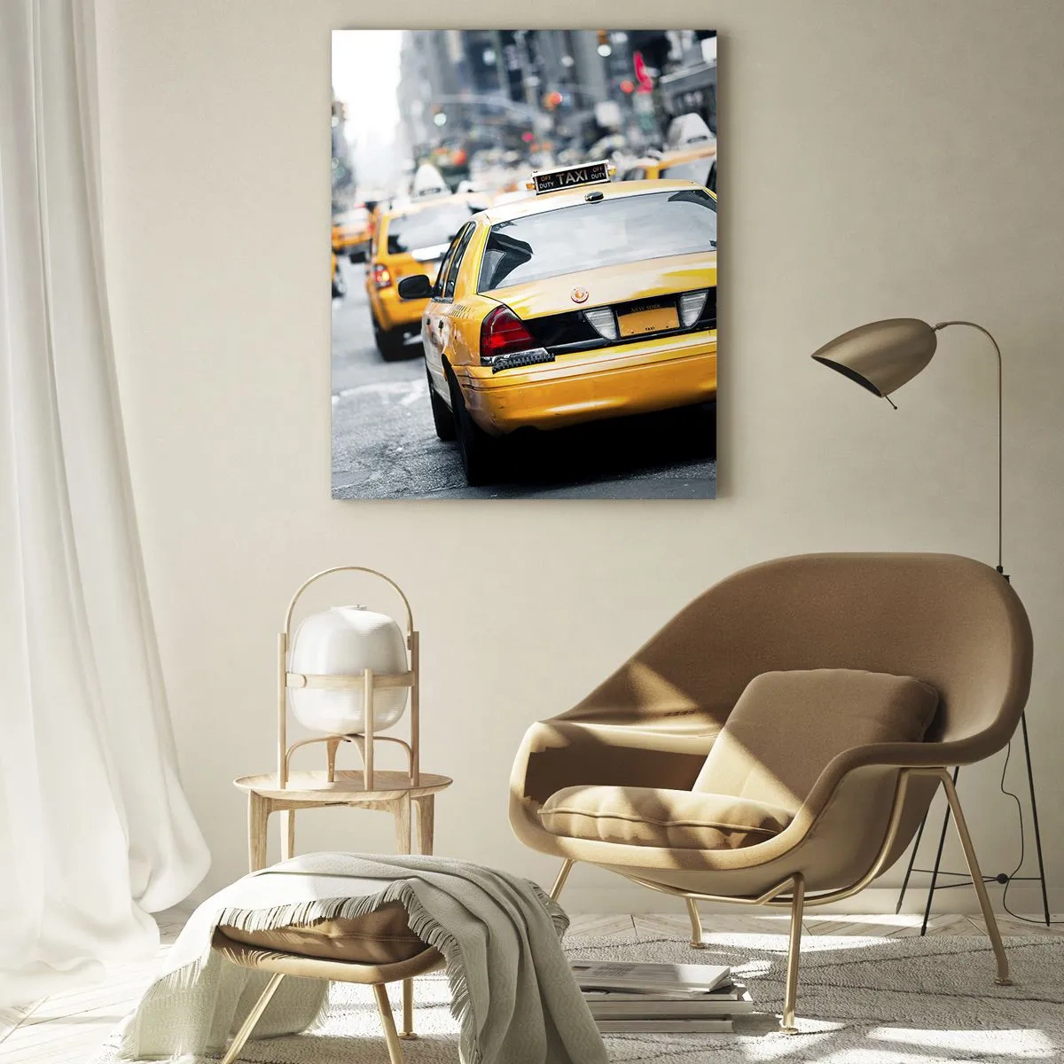 Quadro su vetro - Taxi gialli in una trafficata strada cittadina nel centro della metropoli - 80x120cm - Solamente in questa città - Decorazione murale moderna per soggiorno e camera da letto ARTTOR