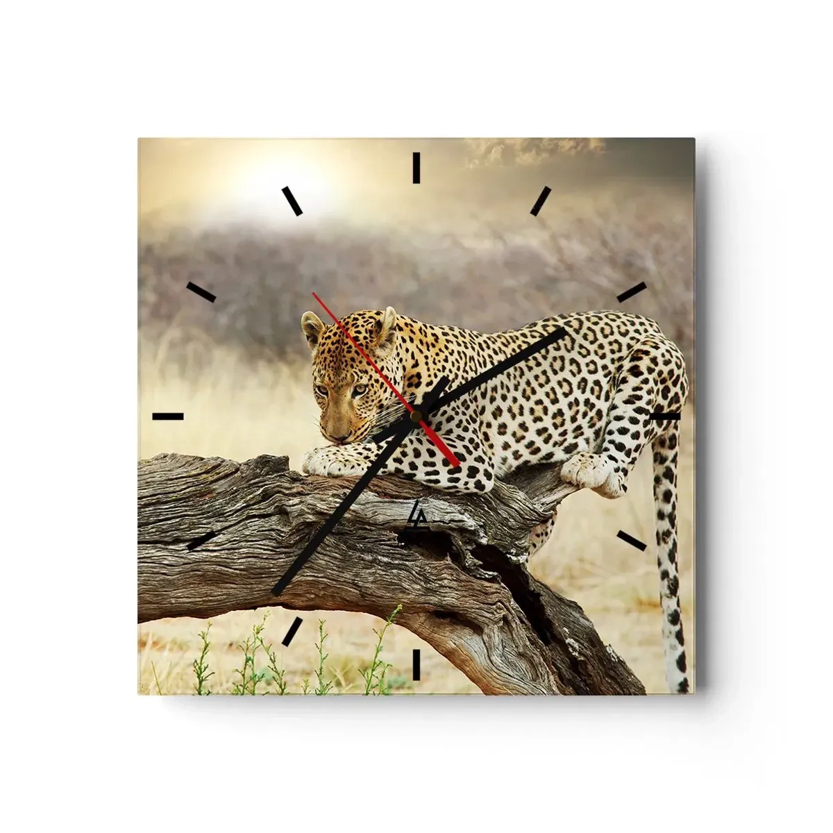 Orologio da parete - Orologio in Vetro - Un leopardo che riposa sul tronco di un albero nella savana - 30x30cm - Vado per la mia strada - Decorazione murale moderna per soggiorno e camera da letto ARTTOR