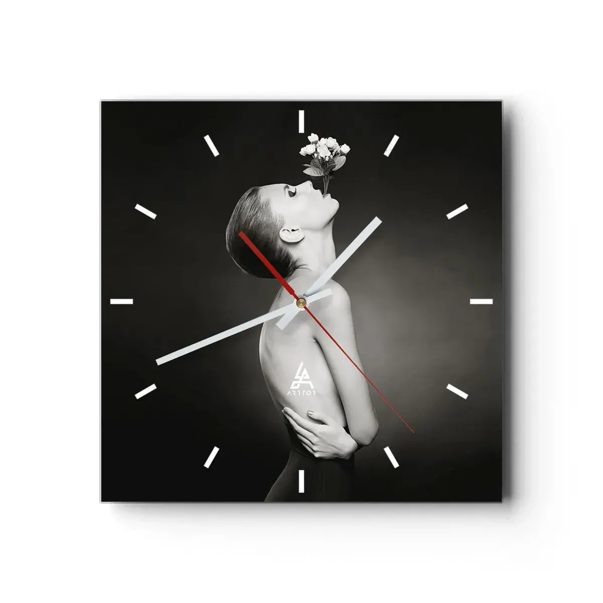 Orologio da parete - Orologio in Vetro - Silhouette in bianco e nero di una donna con un fiore - 30x30cm - Eleganza eccentrica - Decorazione murale moderna per soggiorno e camera da letto ARTTOR
