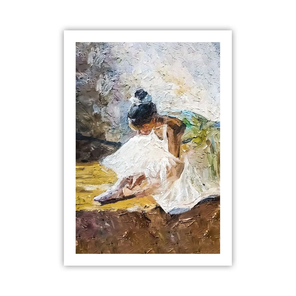 Poster - Una ballerina in abito bianco è appoggiata a uno sfondo pittorico. - 50x70cm - Dal quadro di Degas - Decorazione murale moderna per soggiorno e camera da letto ARTTOR