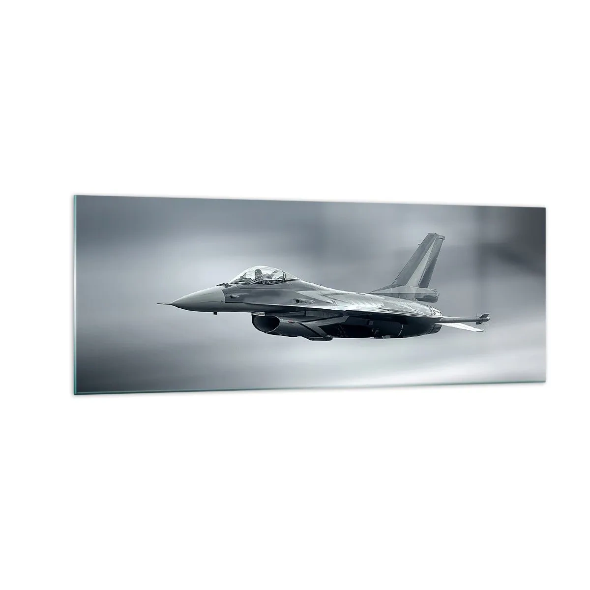 Quadro su vetro - Un aereo da caccia in volo contro un cielo nuvoloso - 140x50cm - Lanci la sfida? - Decorazione murale moderna per soggiorno e camera da letto ARTTOR