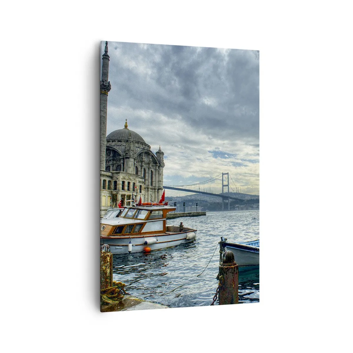 Quadro su tela - Stampe su Tela - Un edificio storico sull'acqua con barche e un ponte sullo sfondo - 80x120cm - Ai confini dei mondi - Decorazione murale moderna per soggiorno e camera da letto ARTTOR