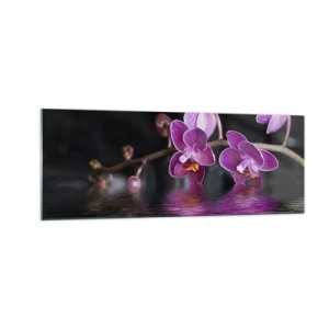 Quadro su vetro - Orchidee viola su acqua calma su sfondo nero - 140x50cm - La bellezza riflessa dai gigli - Decorazione murale moderna per soggiorno e camera da letto ARTTOR
