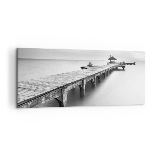 Quadro su tela - Stampe su Tela - Una vista in bianco e nero di un molo di legno su acque calme. - 120x50cm - Sempre più lontano. - Decorazione murale moderna per soggiorno e camera da letto ARTTOR