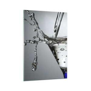 Quadro su vetro - Bicchiere da Martini con schizzi d'acqua dinamici su sfondo chiaro. - 70x100cm - Sul bordo della coppa - Decorazione murale moderna per soggiorno e camera da letto ARTTOR