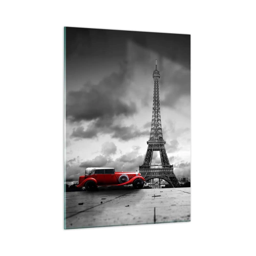 Quadro su vetro - Un'auto retrò rossa con la Torre Eiffel sullo sfondo, in un contesto in bianco e nero. - 50x70cm - Non molto tempo fa a Parigi - Decorazione murale moderna per soggiorno e camera da letto ARTTOR