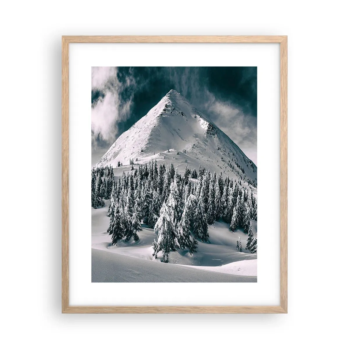 Poster in cornice rovere chiaro - Il paese della neve e del ghiaccio - 40x50 cm