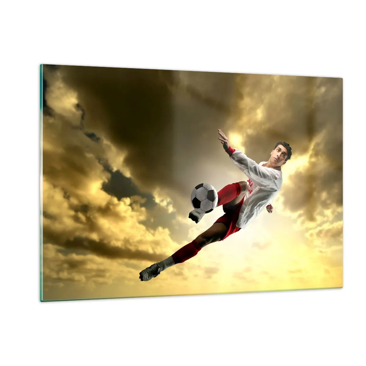 Quadro su vetro - Un giocatore di football in azione contro un cielo dorato - 120x80cm - Il cielo del calcio - Decorazione murale moderna per soggiorno e camera da letto ARTTOR