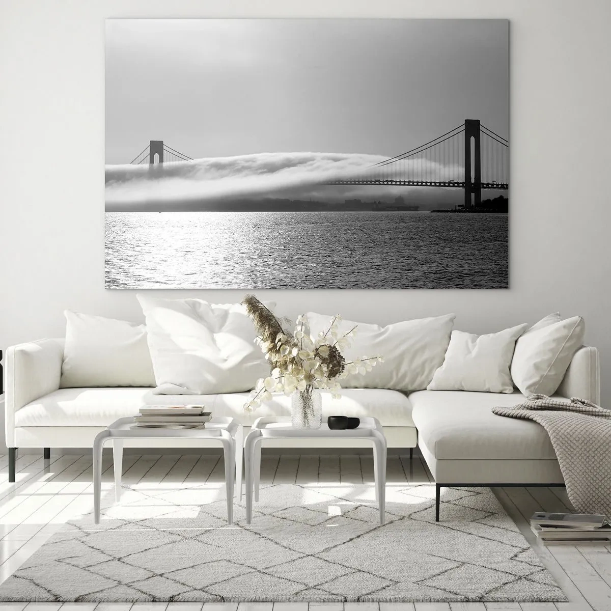 Quadro su vetro - Un ponte in bianco e nero con nebbia sull'acqua - 120x80cm - Navigare attraverso la Porta d'Oro - Decorazione murale moderna per soggiorno e camera da letto ARTTOR