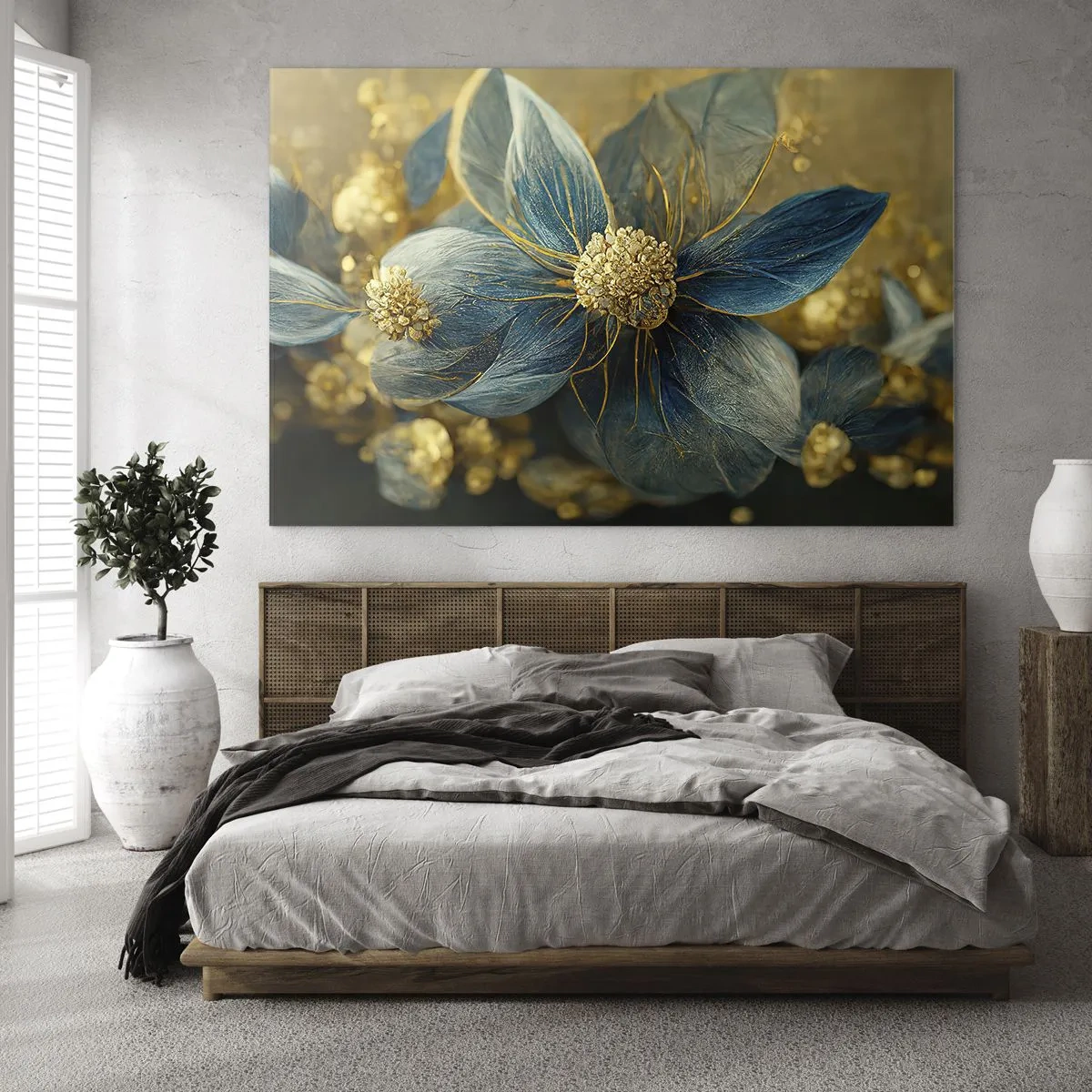 Quadro su vetro - Fiori blu e oro con un tocco lussuoso - 70x50cm - Fiorire d'oro - Decorazione murale moderna per soggiorno e camera da letto ARTTOR