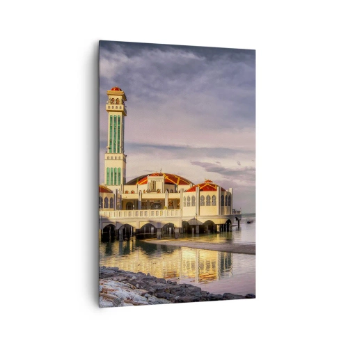 Quadro su tela - Stampe su Tela - Un imponente edificio con un minareto sull'acqua circondato da un paesaggio tranquillo - 80x120cm - Il tempio della natura - Decorazione murale moderna per soggiorno e camera da letto ARTTOR