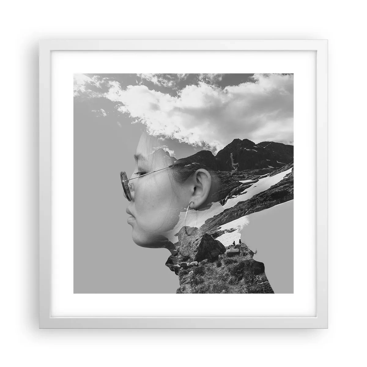 Poster in cornice bianca - Ritratto montano nuvoloso - 40x40 cm