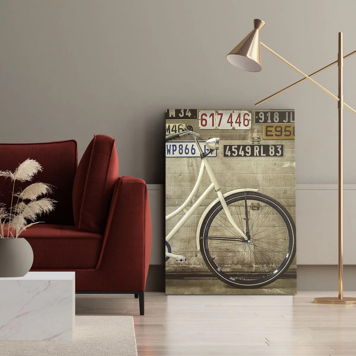 Quadro su tela - Stampe su Tela - Una bicicletta retrò contro un muro decorato con targhe - 50x70cm - Senza complessi - Decorazione murale moderna per soggiorno e camera da letto ARTTOR