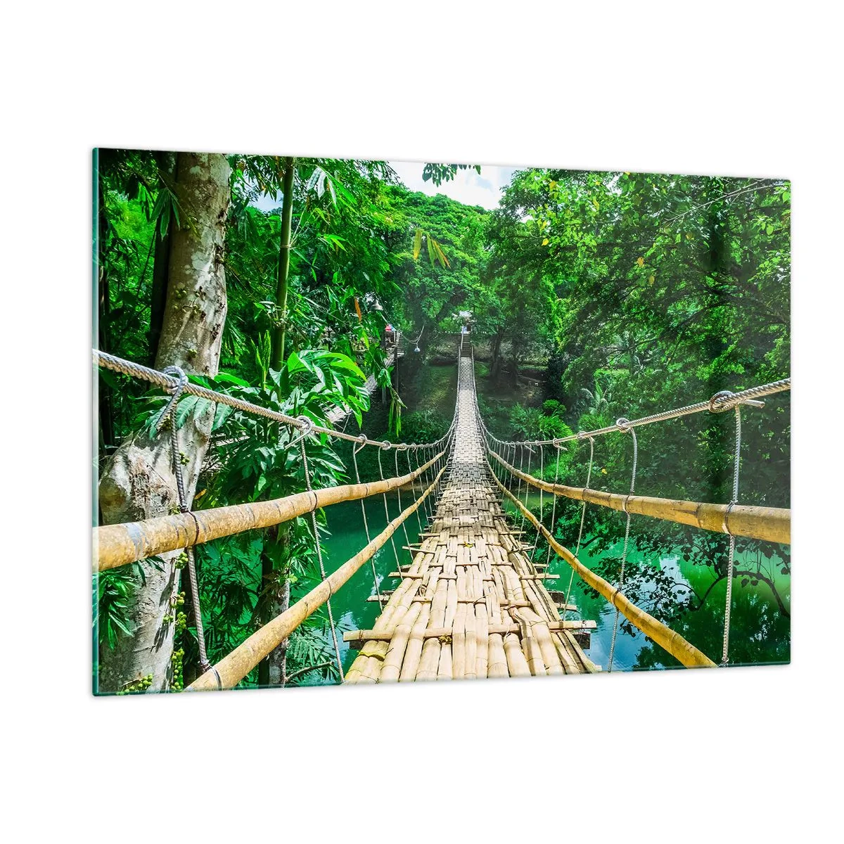 Quadro su vetro - Un ponte di bambù sospeso tra la vegetazione tropicale sopra un fiume - 120x80cm - Ponte sospeso sopra il verde - Decorazione murale moderna per soggiorno e camera da letto ARTTOR