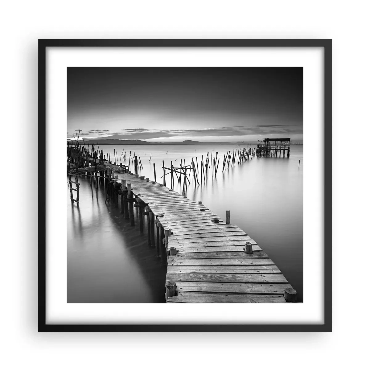 Poster in cornice nera - La pace della riva dimenticata - 50x50 cm