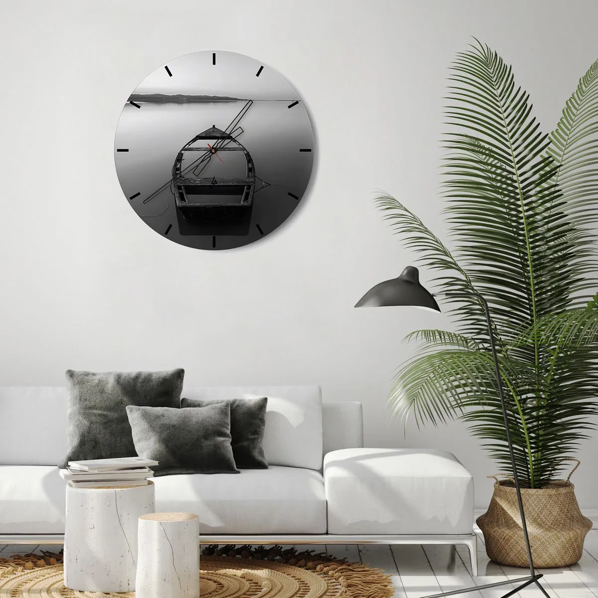 Orologio da parete - Orologio in Vetro - Una barca solitaria su un lago calmo in bianco e nero. - 30x30cm - Nostalgia e malinconia - Decorazione murale moderna per soggiorno, cucina e camera da letto ARTTOR