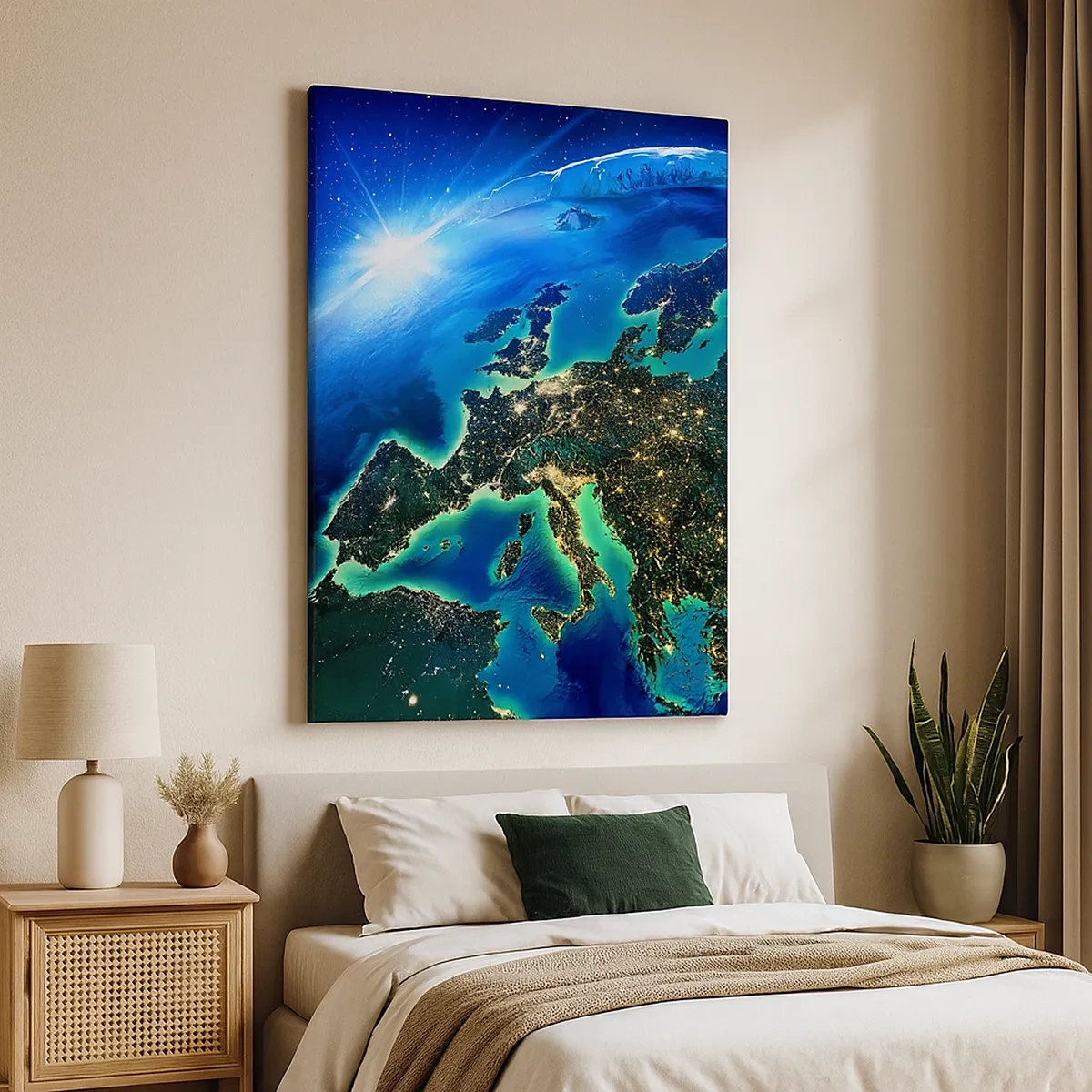 Quadro su tela - Stampe su Tela - Una vista di Europa dallo spazio, alla luce del sole nascente. - 50x70cm - L'Europa scintillante - Decorazione murale moderna per soggiorno e camera da letto ARTTOR