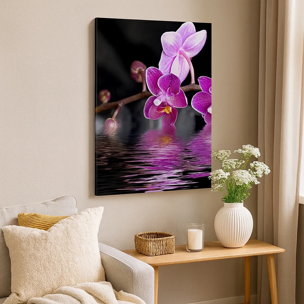 Quadro su tela - Stampe su Tela - Orchidee viola su acqua calma su sfondo nero - 50x70cm - La bellezza riflessa dai gigli - Decorazione murale moderna per soggiorno e camera da letto ARTTOR