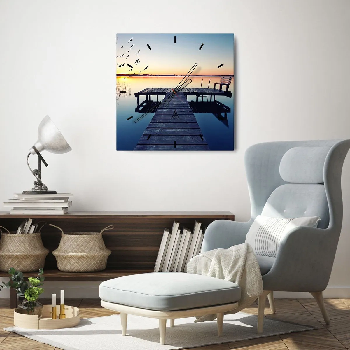 Orologio da parete - Orologio in Vetro - Molo di legno su un lago all'alba con uccelli - 30x30cm - È stata una buona giornata - Decorazione murale moderna per soggiorno e camera da letto ARTTOR
