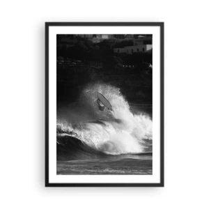 Poster in cornice nera - Surfista bianco e nero in azione su onde agitate - 50x70cm - Sfida accettata! - Decorazione murale moderna per soggiorno e camera da letto ARTTOR