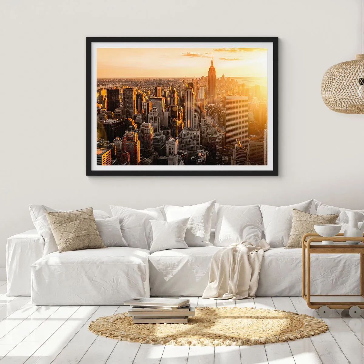 Poster in cornice nera - Skyline di New York City al tramonto con vista sull'Empire State Building - 70x50cm - Crescere al sole - Decorazione murale moderna per soggiorno e camera da letto ARTTOR