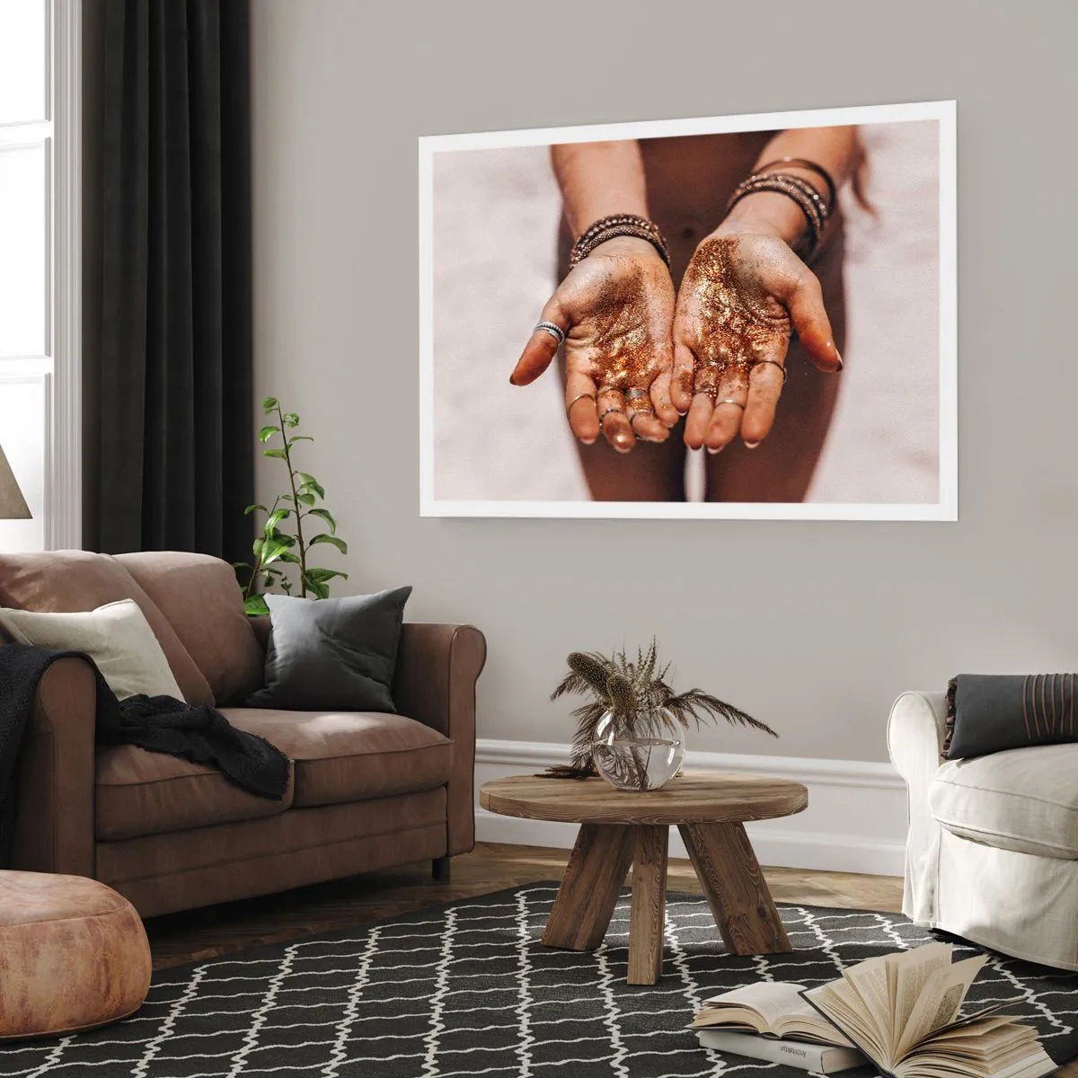 Poster - Primo piano di mani con glitter in tonalità calde - 100x70cm - Un dono per te - Decorazione murale moderna per soggiorno e camera da letto ARTTOR