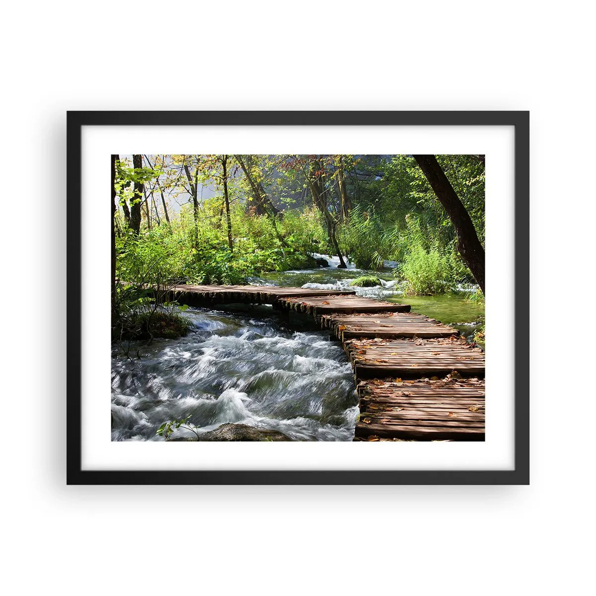 Poster in cornice nera - Sulla cascata spumeggiante - 50x40 cm