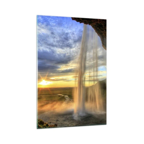 Quadro su vetro - Una cascata illuminata dalla luce del sole sullo sfondo di un paesaggio - 80x120cm - Il mondo dietro una tenda di gocce - Decorazione murale moderna per soggiorno e camera da letto ARTTOR