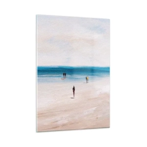 Quadro su vetro - Una spiaggia tranquilla con sagome di persone che camminano lungo la linea del mare - 50x70cm - Un bisogno naturale - Decorazione murale moderna per soggiorno e camera da letto ARTTOR