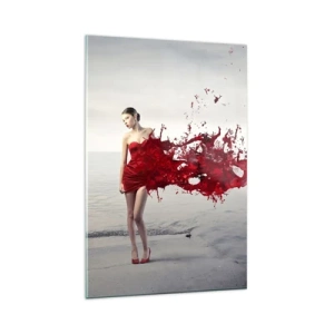 Quadro su vetro - Una donna in abito rosso in una composizione artistica in riva all'acqua - 80x120cm - Appassionata come lo scarlatto - Decorazione murale moderna per soggiorno e camera da letto ARTTOR