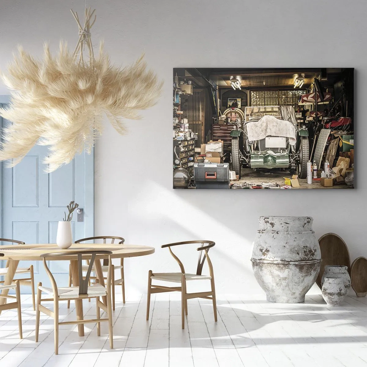 Quadro su tela - Stampe su Tela - Una vecchia auto in un garage circondata da attrezzi e attrezzature - 70x50cm - Ritorno al passato - Decorazione murale moderna per soggiorno e camera da letto ARTTOR