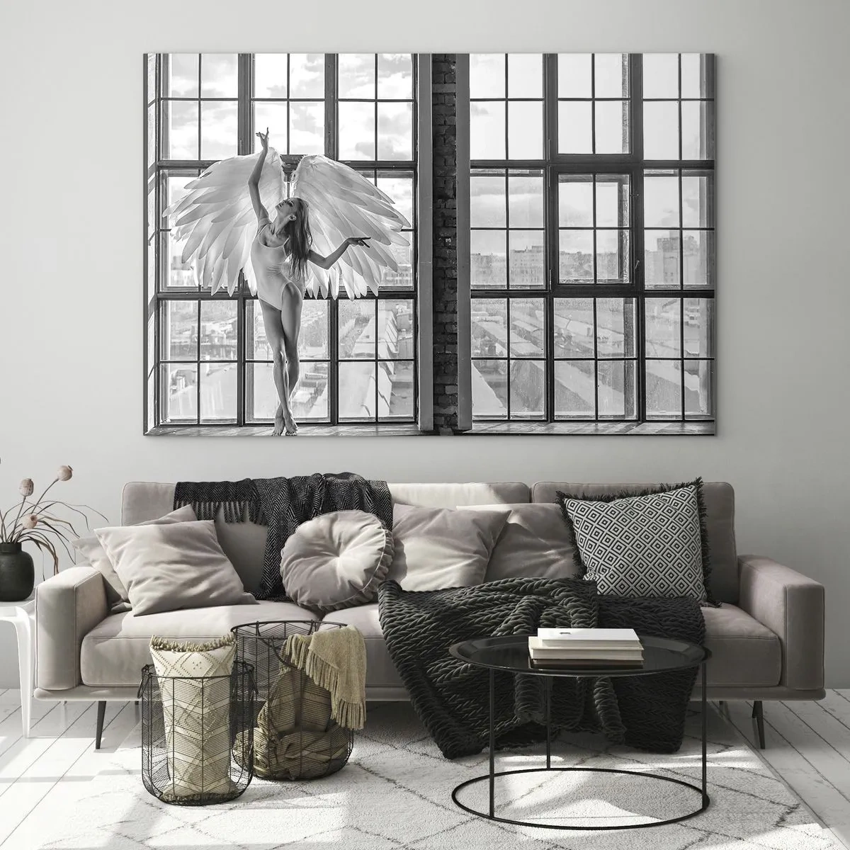 Quadro su vetro - Ballerina con ali d'angelo in bianco e nero - 120x80cm - Città degli angeli? - Decorazione murale moderna per soggiorno e camera da letto ARTTOR