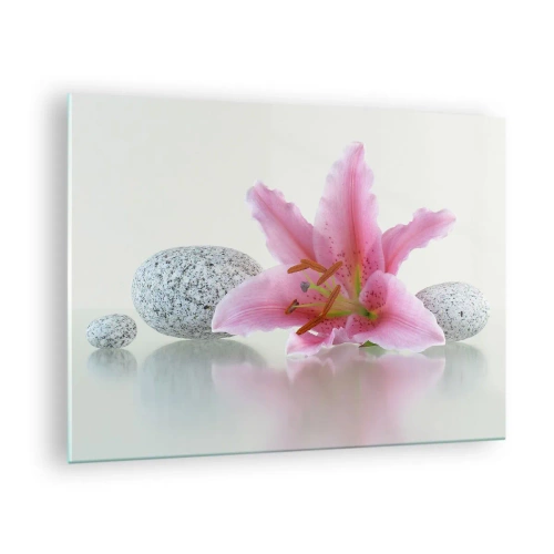 Quadro su vetro - Giglio rosa su uno sfondo di pietre bianche in stile spa - 70x50cm - Studio in rosa, grigio e bianco - Decorazione murale moderna per soggiorno e camera da letto ARTTOR