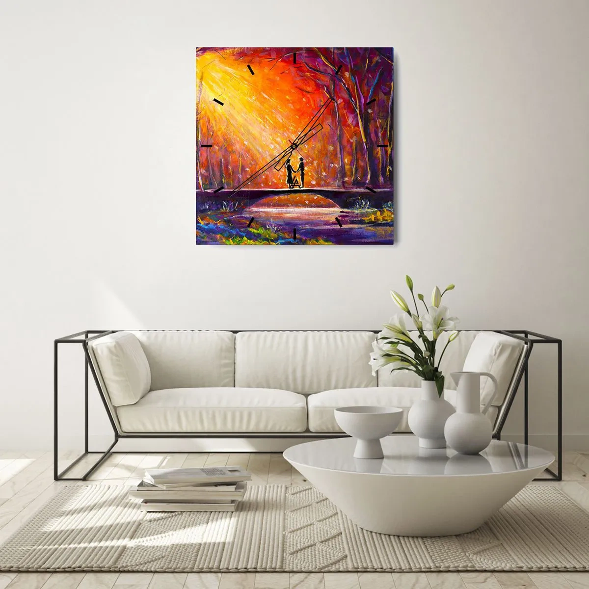 Orologio da parete - Orologio in Vetro - Coppia romantica su un ponte nella foresta autunnale - 30x30cm - Anche il cielo li ama - Decorazione murale moderna per soggiorno e camera da letto ARTTOR