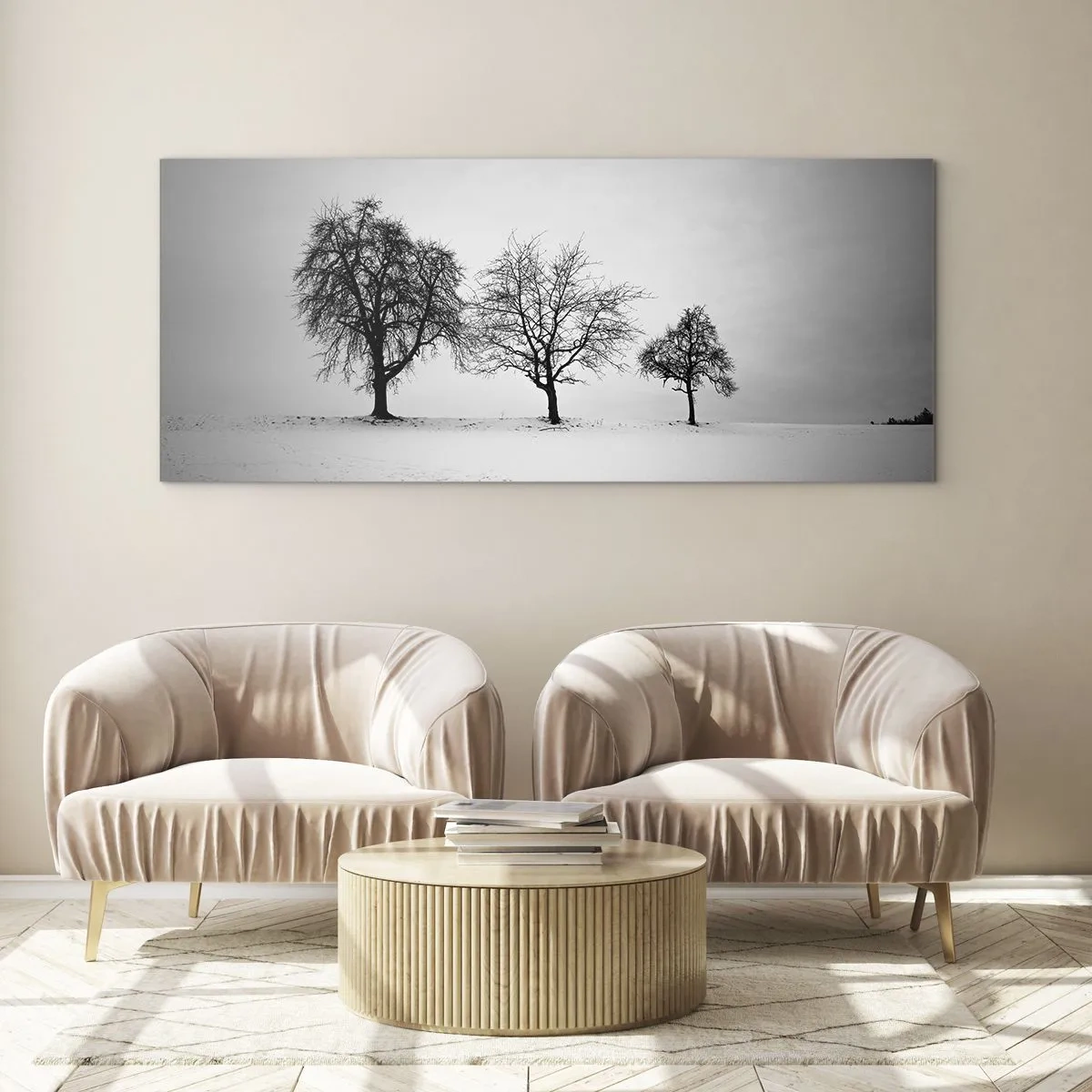 Quadro su vetro - Tre alberi in un campo innevato in stile monocromatico - 120x50cm - Cosa sognano? - Decorazione murale moderna per soggiorno e camera da letto ARTTOR