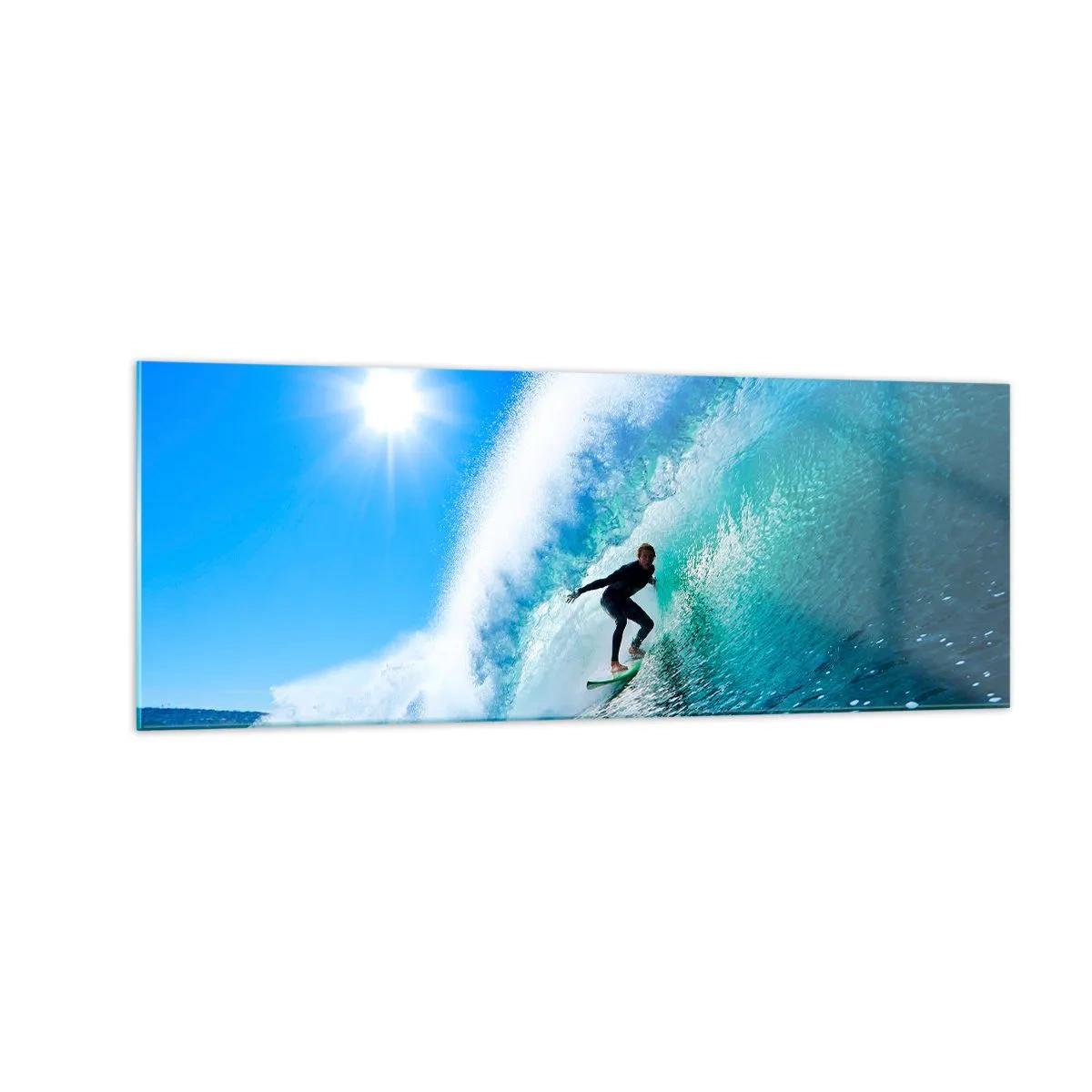Quadro su vetro - Un surfista su una tavola cavalca un'onda potente sotto un cielo azzurro. - 140x50cm - Attraverso il grande blu - Decorazione murale moderna per soggiorno e camera da letto ARTTOR