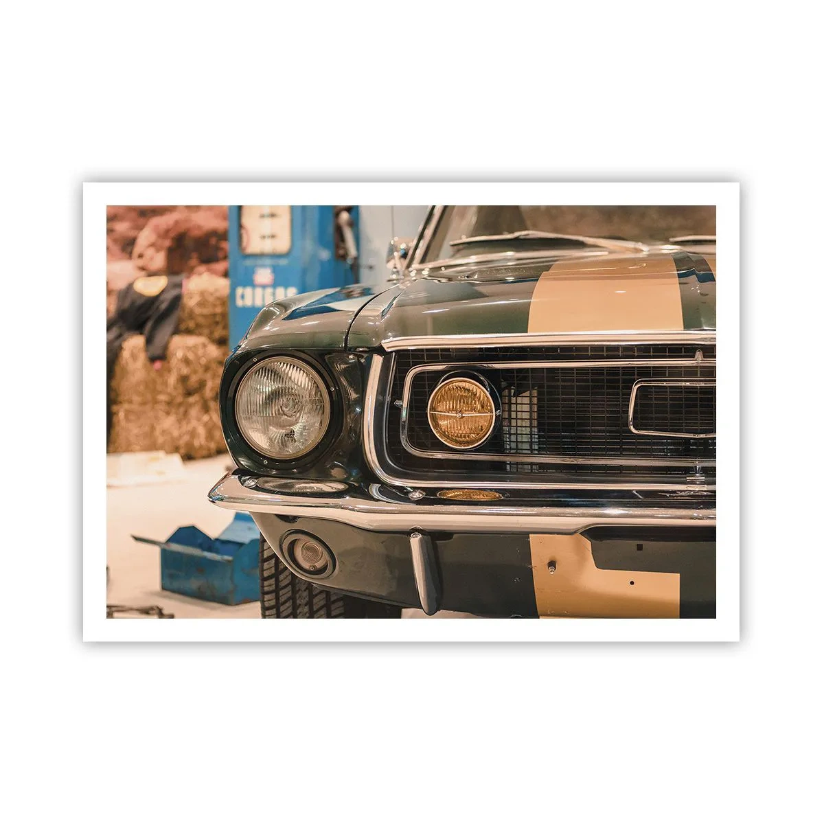 Poster - Un'auto retrò iconica in un ambiente classico - 100x70cm - Incontro con la leggenda - Decorazione murale moderna per soggiorno e camera da letto ARTTOR