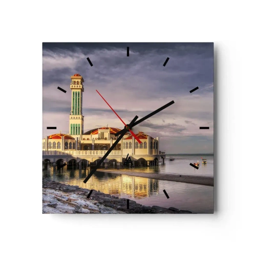 Orologio da parete - Orologio in Vetro - Un imponente edificio con un minareto sull'acqua circondato da un paesaggio tranquillo - 30x30cm - Il tempio della natura - Decorazione murale moderna per soggiorno e camera da letto ARTTOR