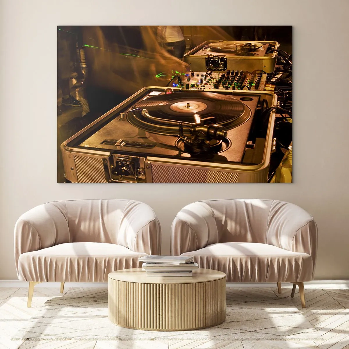 Quadro su vetro - Un giradischi sullo sfondo di una festa con effetti di luce dinamici - 120x80cm - Senti la forza? - Decorazione murale moderna per soggiorno e camera da letto ARTTOR